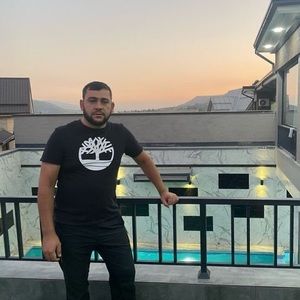 Meet your Posher, Izzat